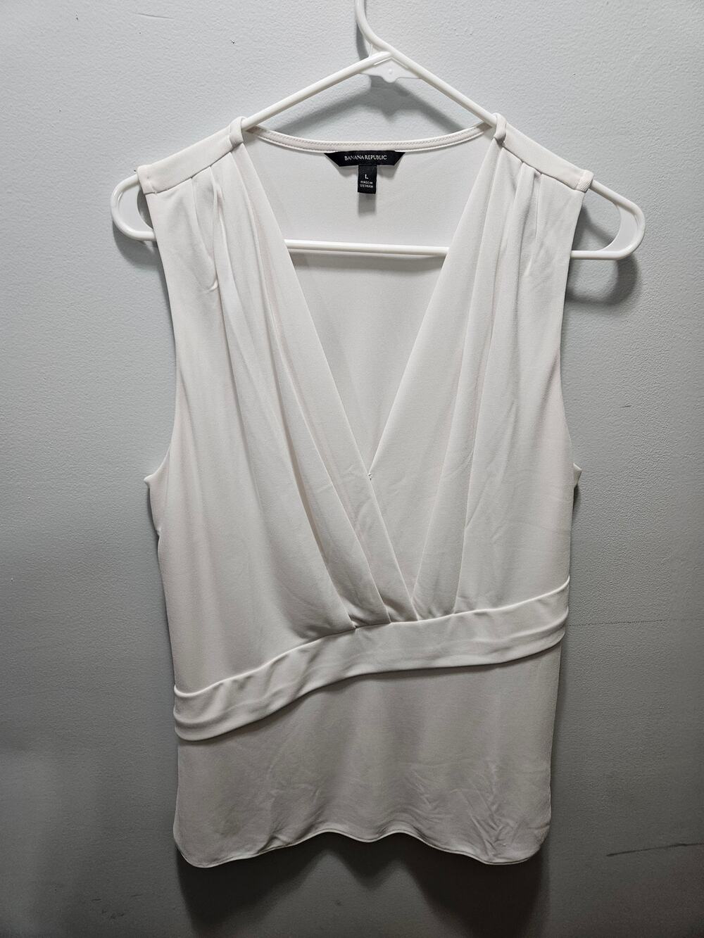 Banana Republic White Crisscross Surplice Draped Blouse Top L NWOT